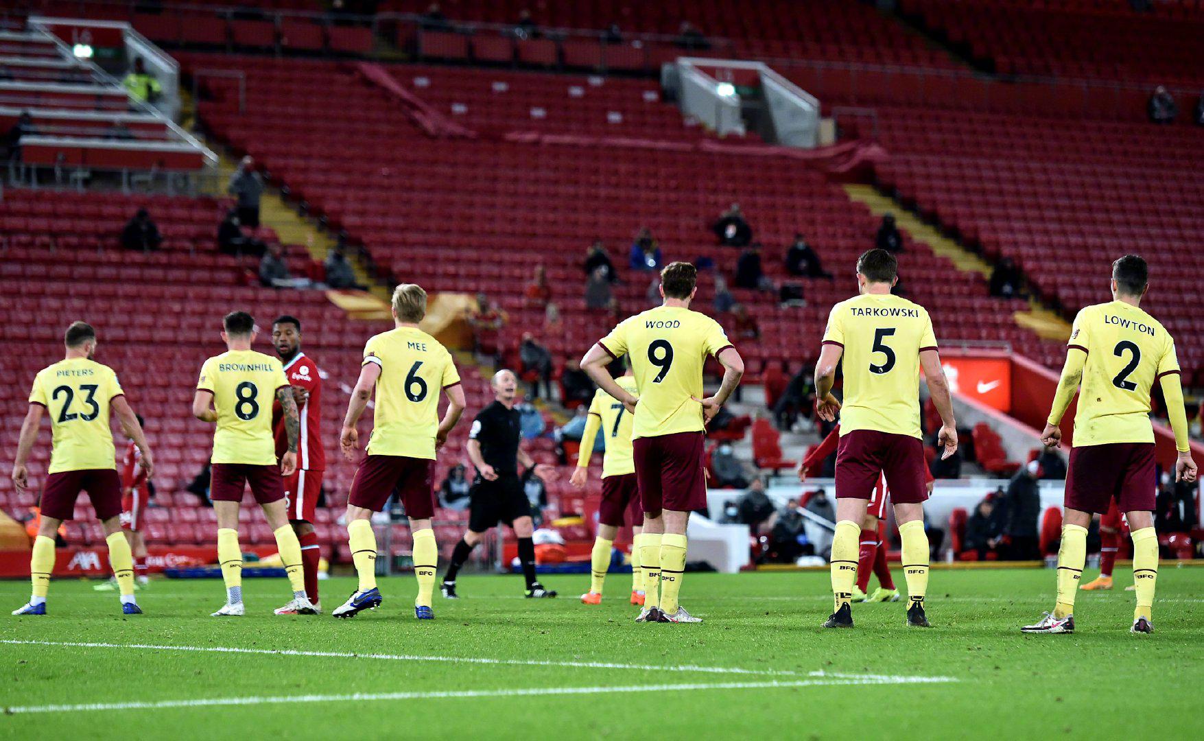 模仿李小龙的日本男孩，练得猛长不高？14岁才1米36.