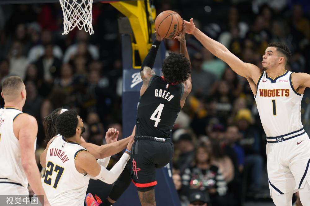 明自己在球 明自己在球