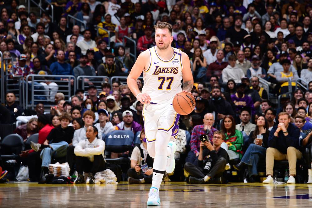 引领新兴力 引领新兴力