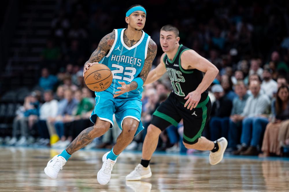 守坚韧著称 守坚韧著称